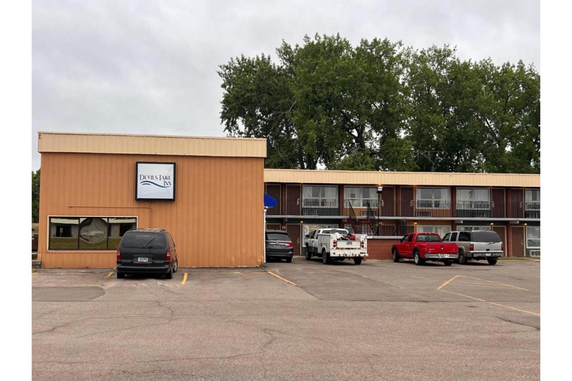 Devils Lake Inn By Oyo Near Devils Lake Regional Airport Exterior foto