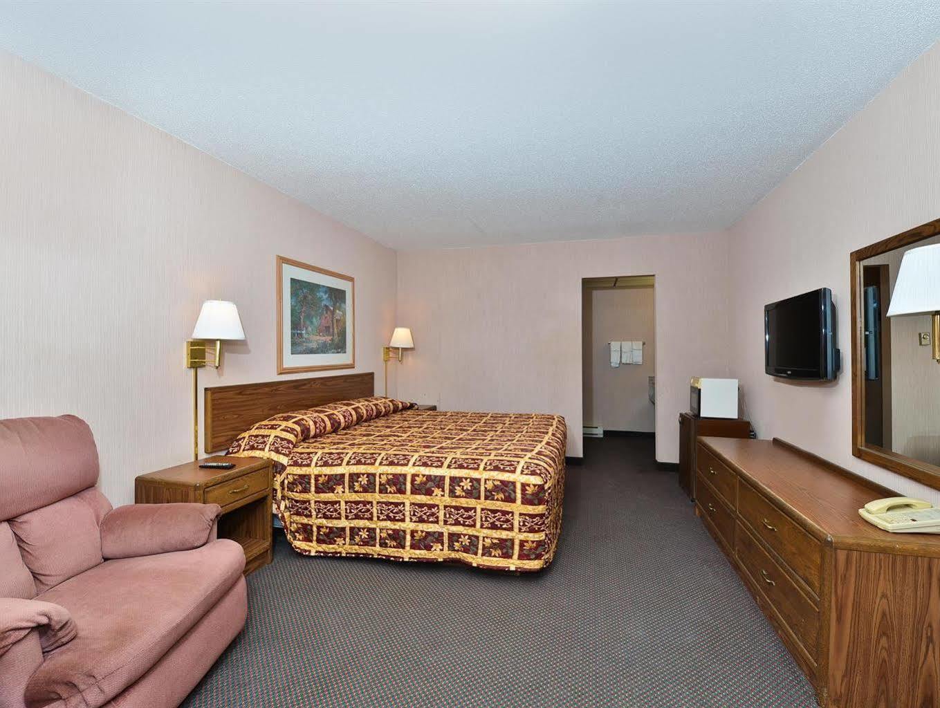 Devils Lake Inn By Oyo Near Devils Lake Regional Airport Exterior foto